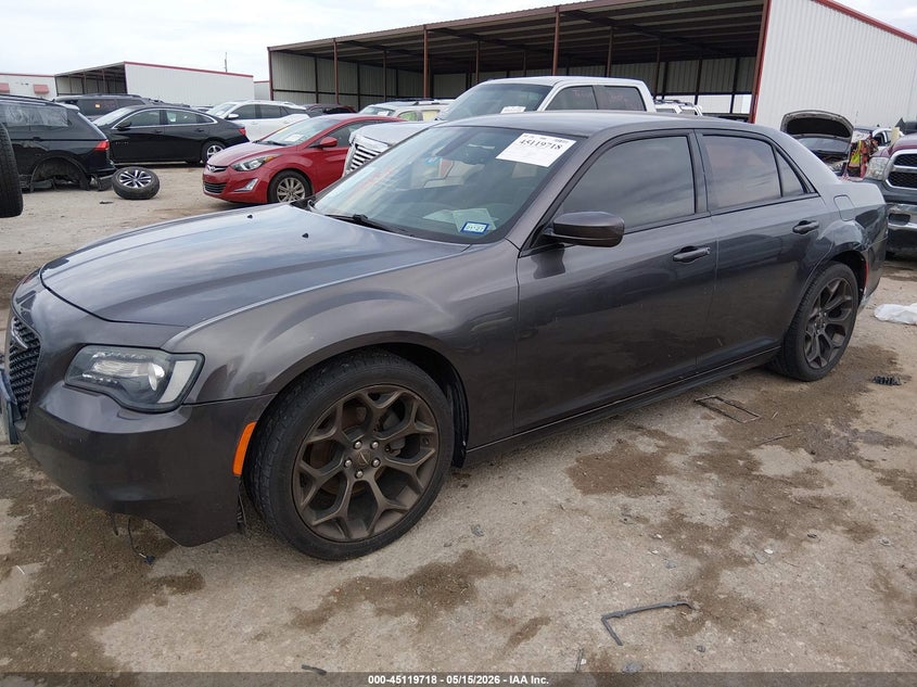 2016 CHRYSLER 300 auction photo 2