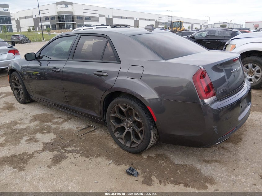 2016 CHRYSLER 300 auction photo 3