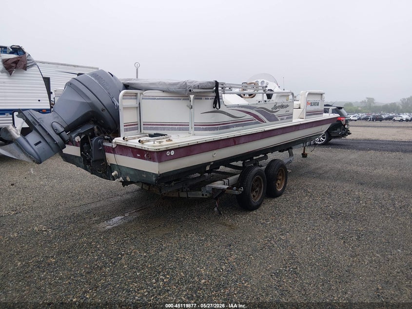 2001 GODFREY HURRICANE FUN DECK auction photo 4
