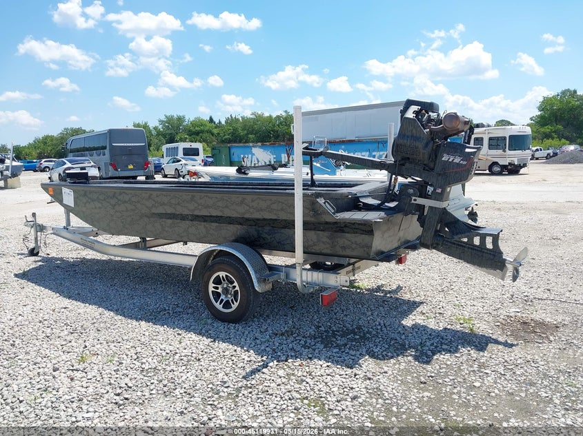 2025 GATOR 18' auction photo 3