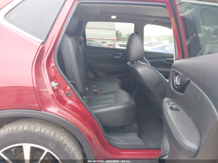 2019 NISSAN ROGUE auction photo 8