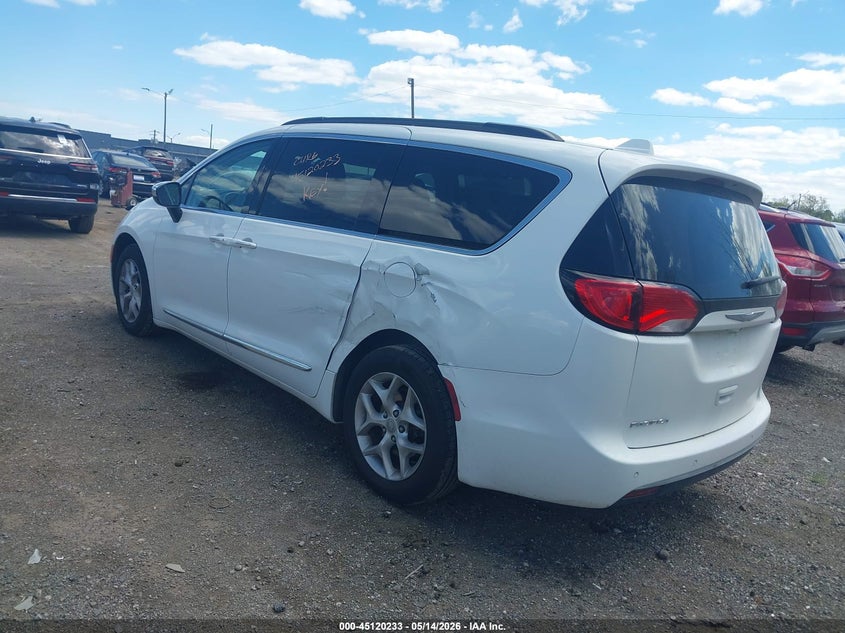 Vin: 2c4rc1bgxhr676214, lot: 45617849, chrysler pacifica touring-l 20173