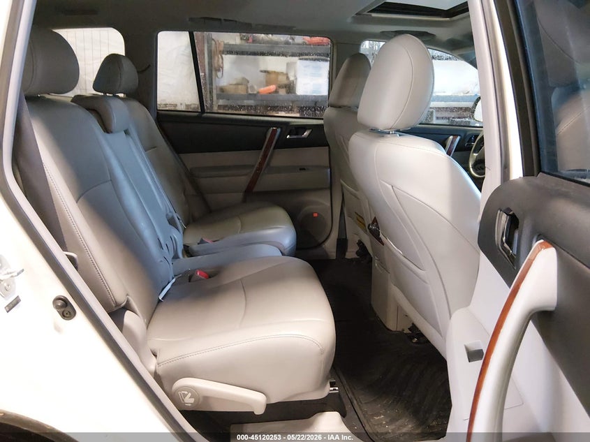2013 TOYOTA HIGHLANDER SPORT UTILITY VEHICLE 3.5L V-6 DOHC, VVT, 270HP