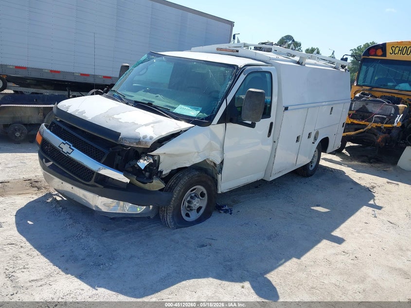 2009 Chevrolet Express Cutaway Work Van 1GBHG31C991123333 photo 1