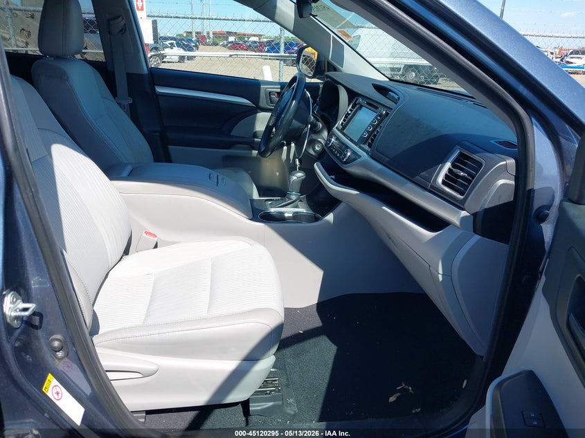 2019 TOYOTA HIGHLANDER auction photo 5