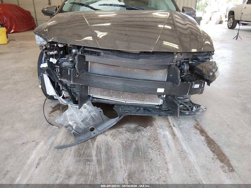 2026 HYUNDAI ELANTRA auction photo 6