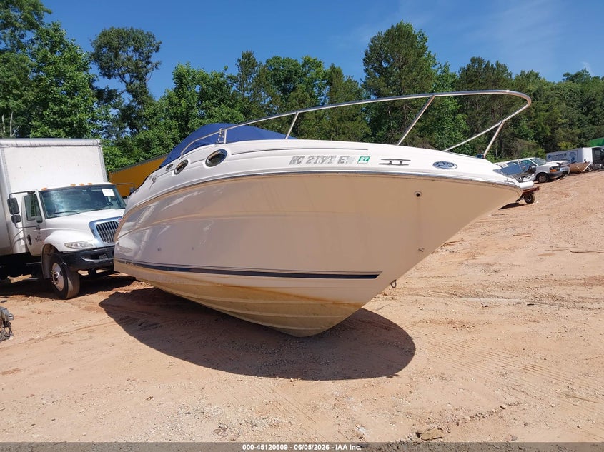 2004 SEA RAY 240 SUNDANCER auction photo 1