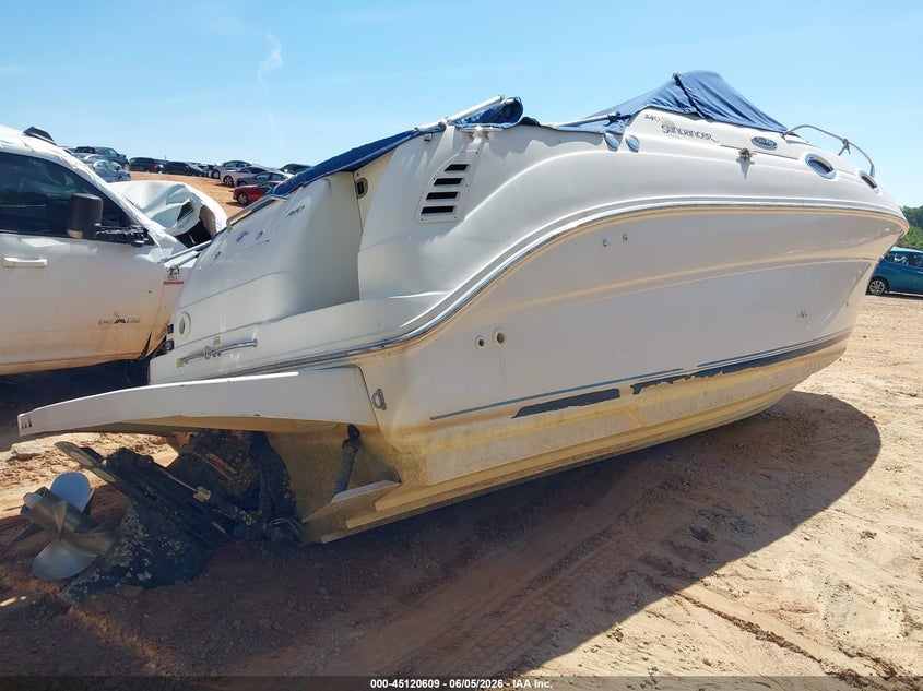 2004 SEA RAY 240 SUNDANCER auction photo 4