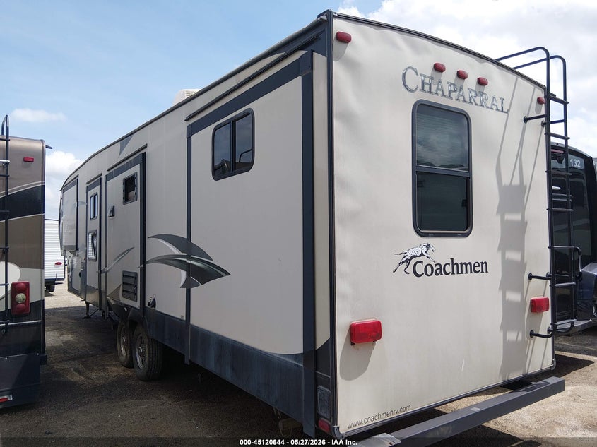 2016 CHAPARRAL 371MBRB auction photo 3