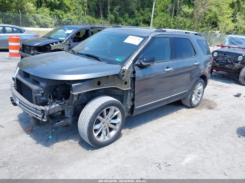 2013 FORD EXPLORER auction photo 2