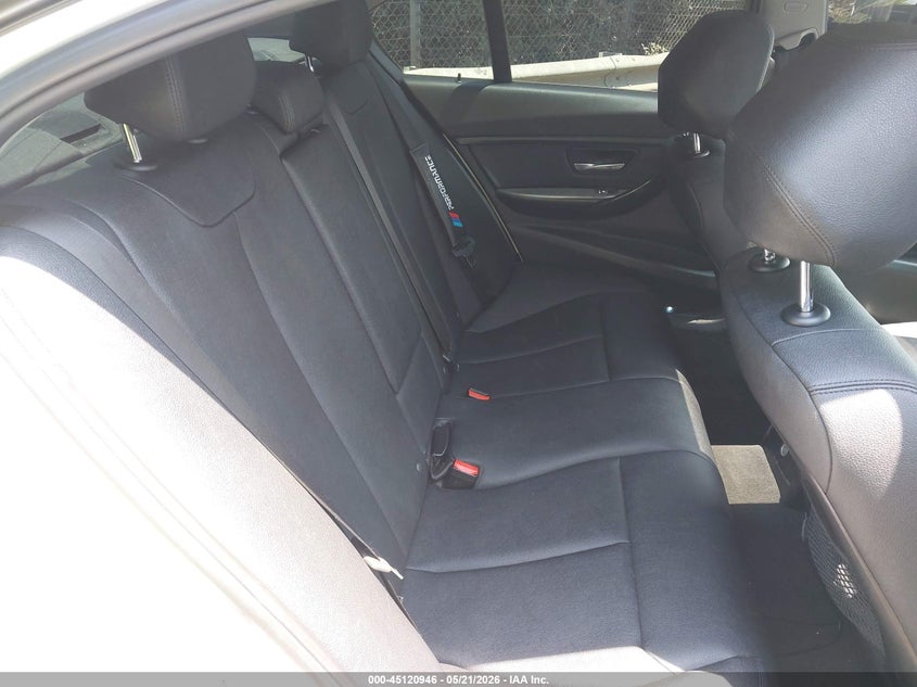VIN: WBA8A3C56JA357992 2018 BMW 320I XDRIVE