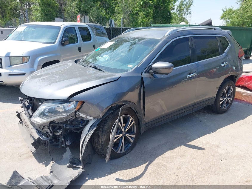 VIN 5N1AT2MT1KC764917 2019 NISSAN ROGUE SV