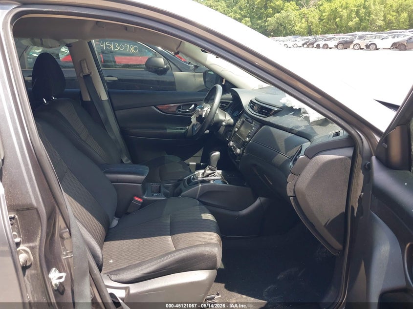 VIN 5N1AT2MT1KC764917 2019 NISSAN ROGUE SV