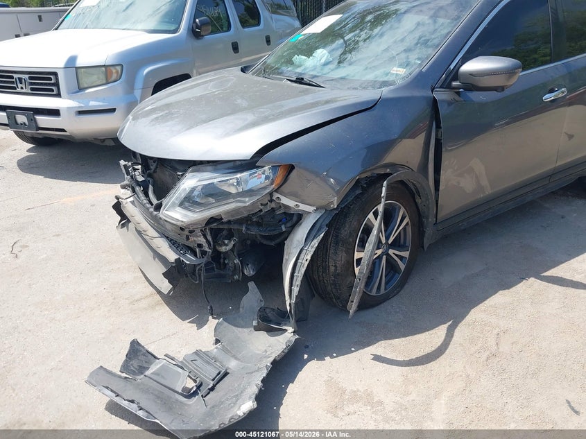 VIN 5N1AT2MT1KC764917 2019 NISSAN ROGUE SV