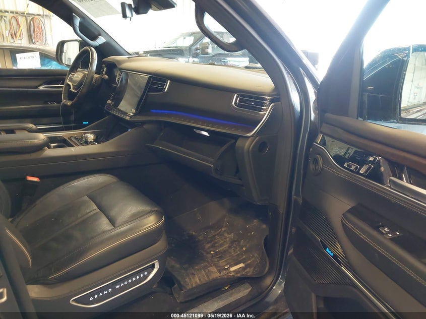 2023 JEEP GRAND WAGONEER L auction photo 5