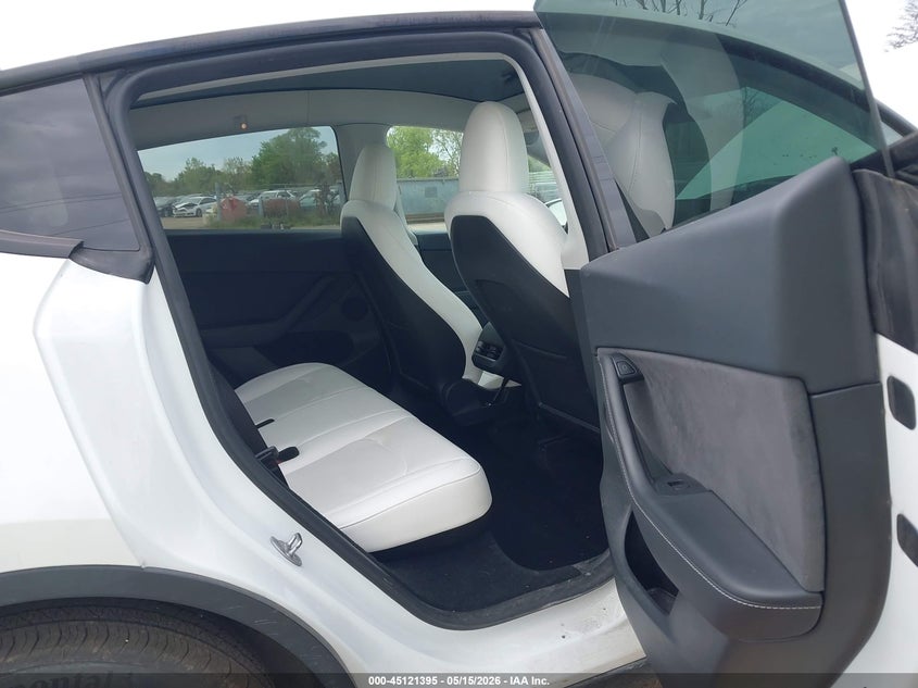2023 TESLA MODEL Y auction photo 8