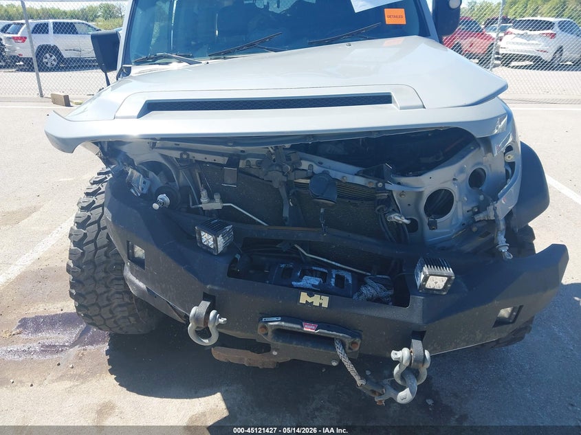 2013 Toyota Fj Cruiser VIN: JTEBU4BF2DK159582 Lot: 45121427