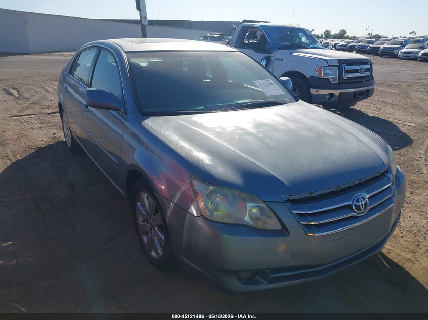 2005 TOYOTA AVALON XLS