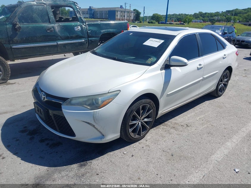 2015 TOYOTA CAMRY auction photo 2