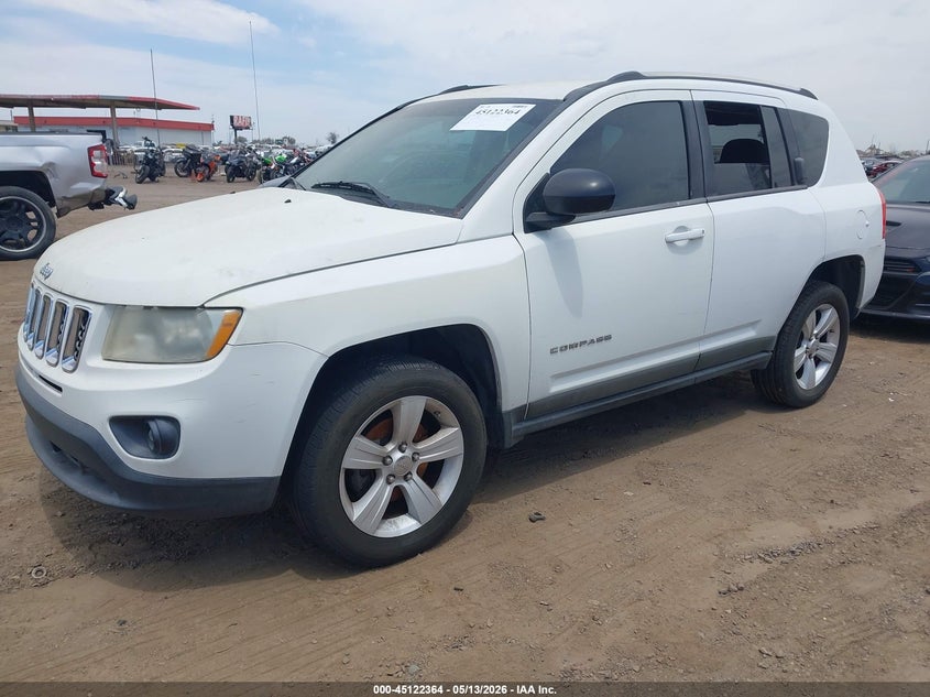 2011 Jeep Compass 2.4 white Lot 111045122364 Vin 1J4NT1FB3BD170788