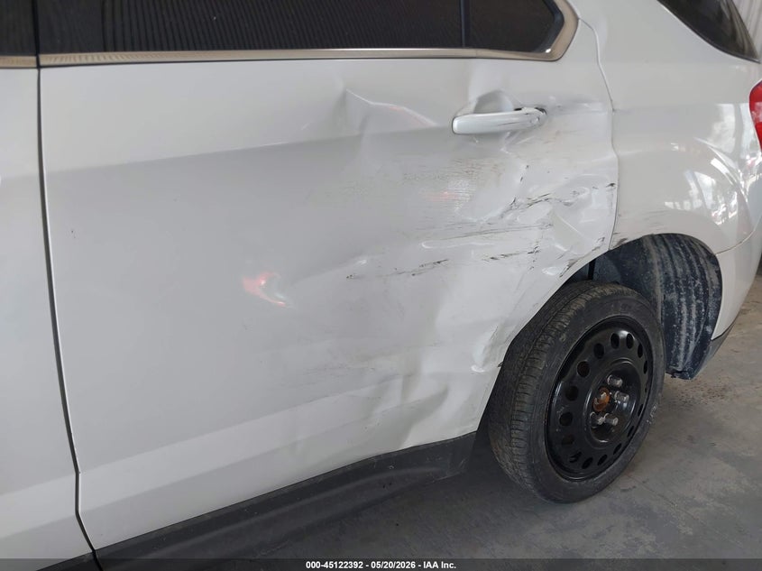 2017 CHEVROLET EQUINOX auction photo 6