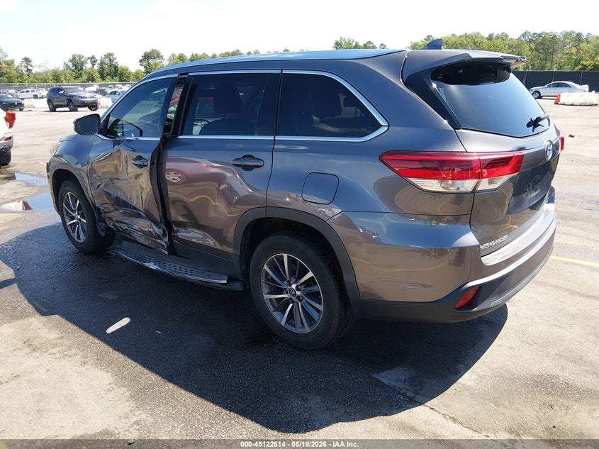 2019 TOYOTA HIGHLANDER auction photo 3