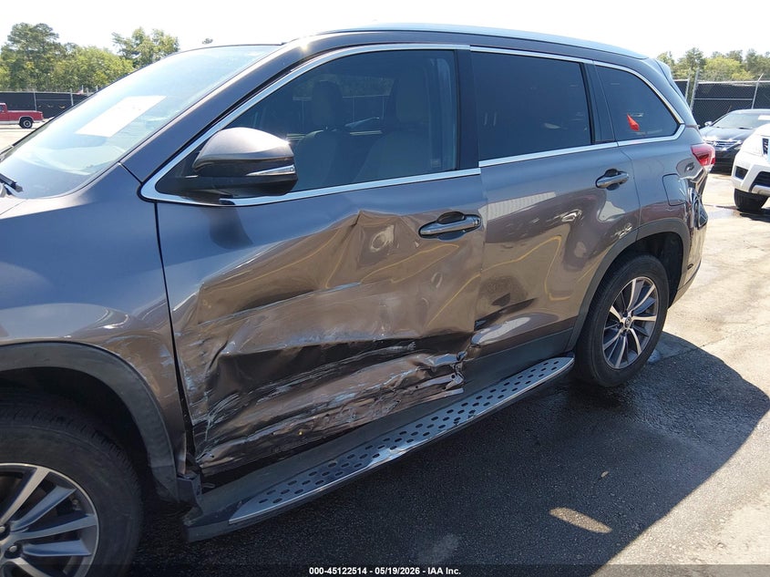 2019 TOYOTA HIGHLANDER auction photo 6