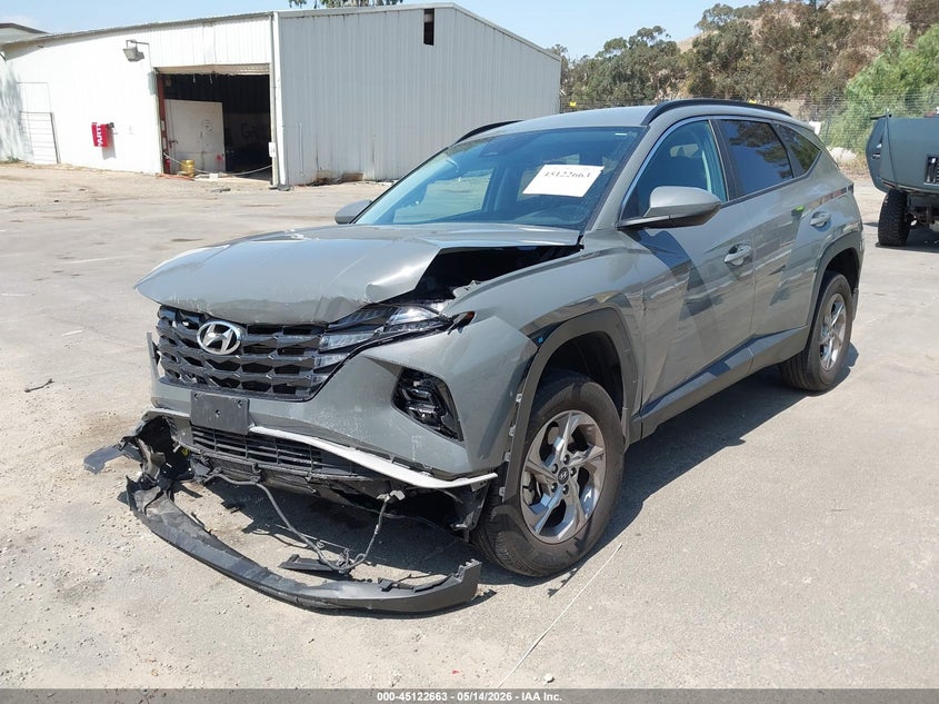 2024 HYUNDAI TUCSON auction photo 2