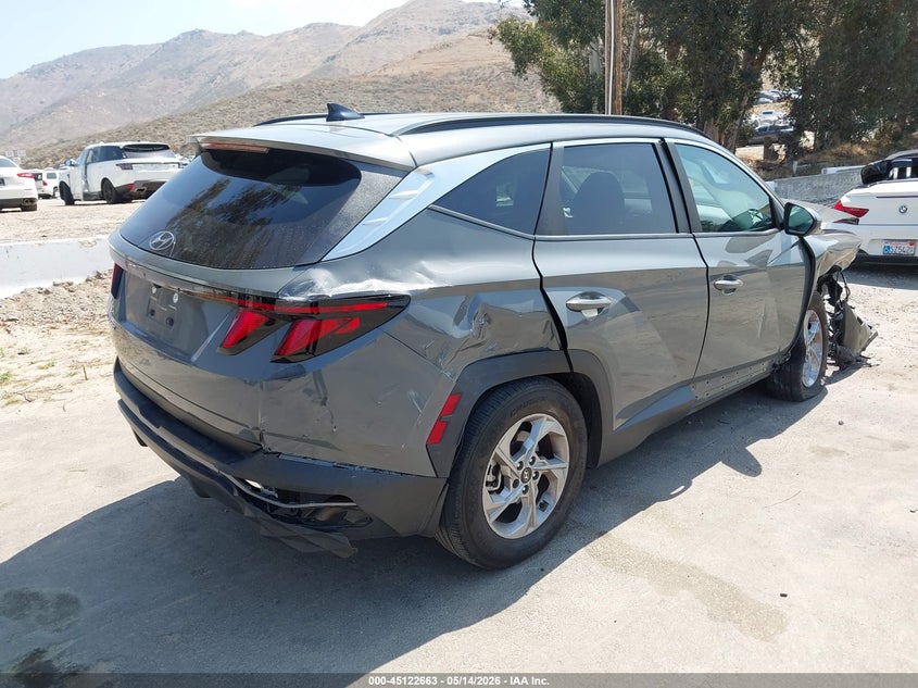 2024 HYUNDAI TUCSON auction photo 4