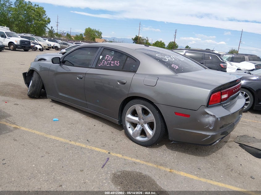 Vin: 2b3cl3cg5bh527630, lot: 45620598, dodge charger 20113