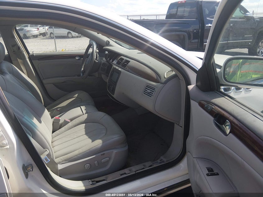 2008 BUICK LUCERNE auction photo 5