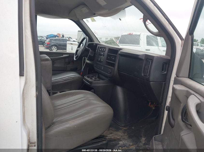 2008 GMC SAVANA G3500 VAN N/A