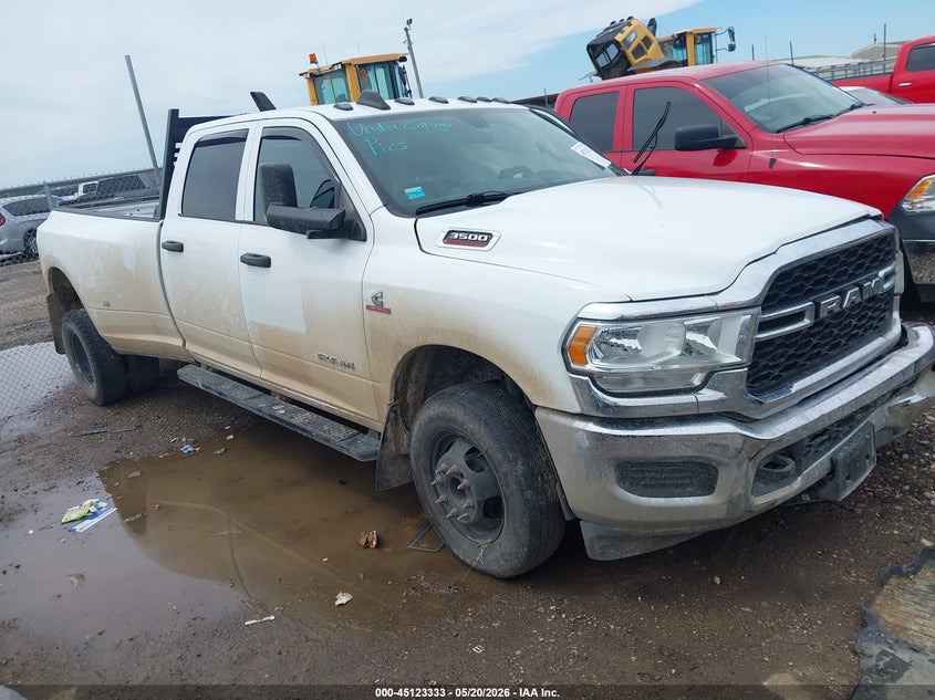 2021 RAM 3500 TRADESMAN  4X4 8' BOX