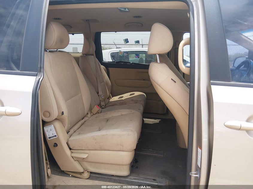 2016 KIA SEDONA auction photo 8