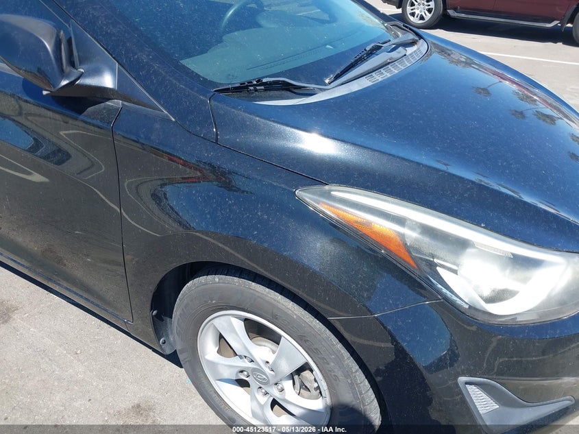 2014 HYUNDAI ELANTRA auction photo 6