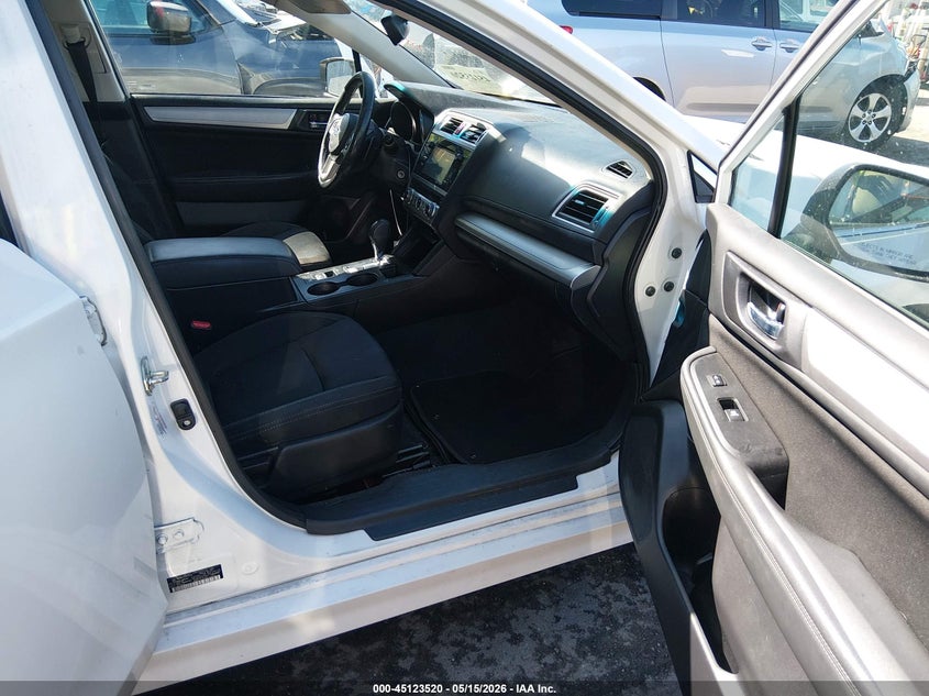 2017 SUBARU LEGACY auction photo 5