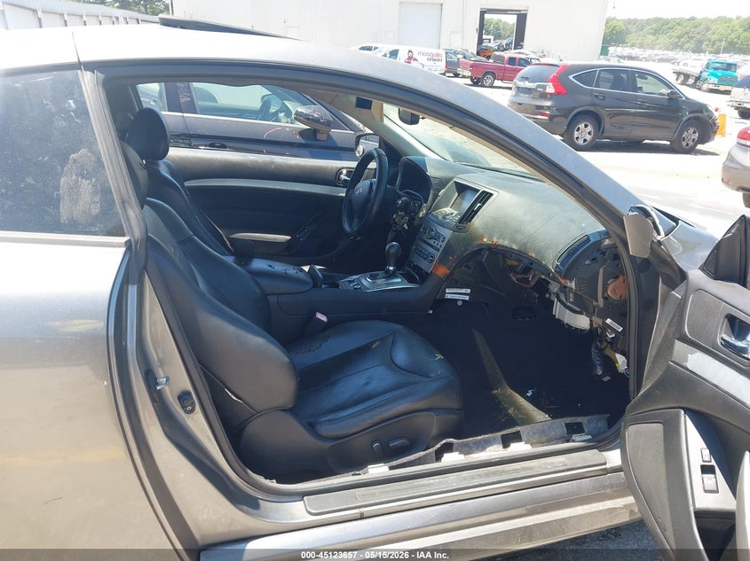 2011 INFINITI G37X auction photo 5
