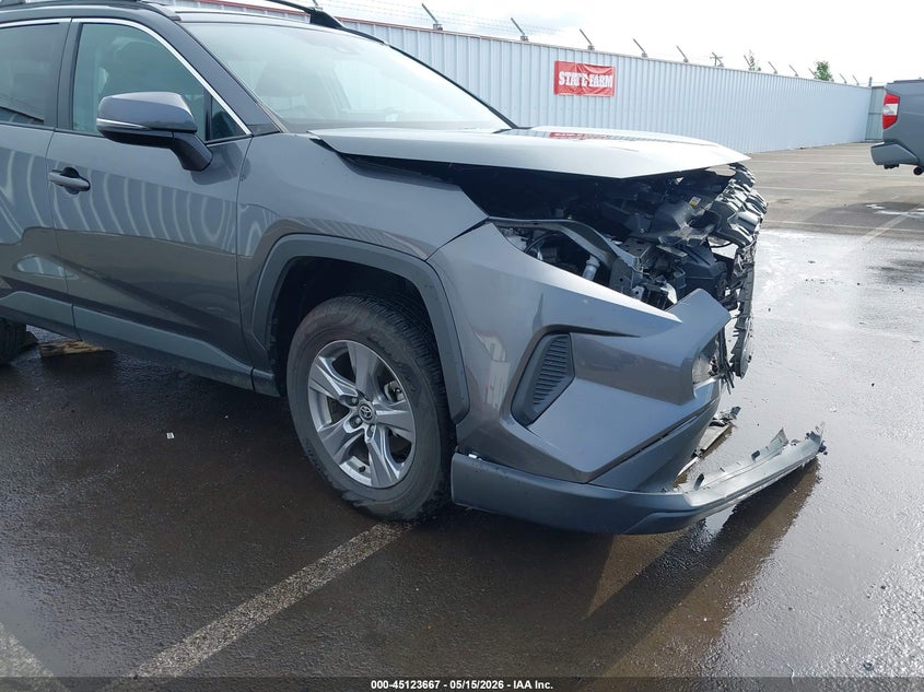 AtlanticExpress - Toyota RAV4