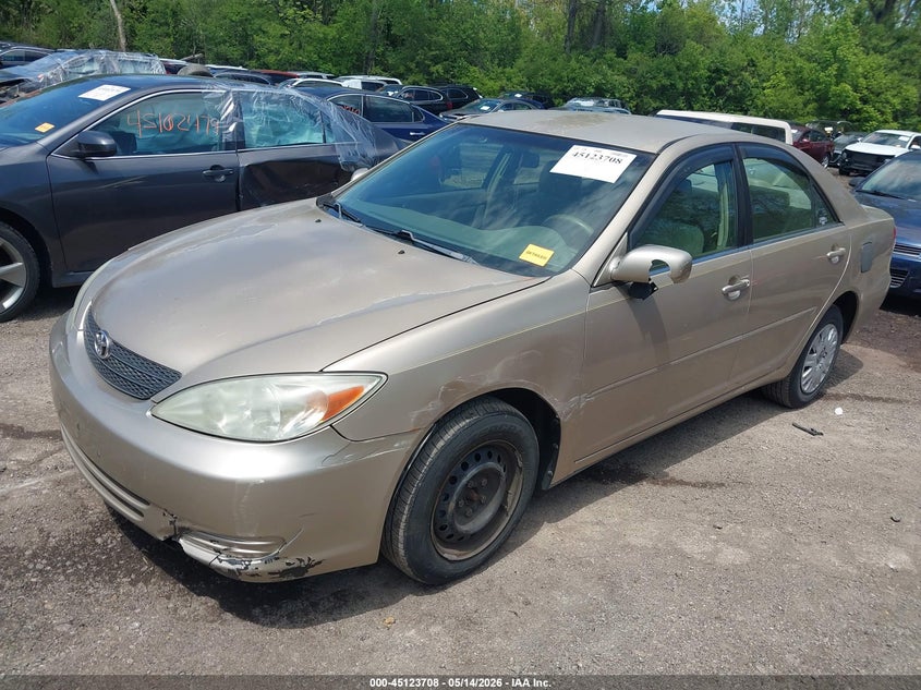 2002 Toyota Camry Le 4T1BE32K82U030218 photo 1