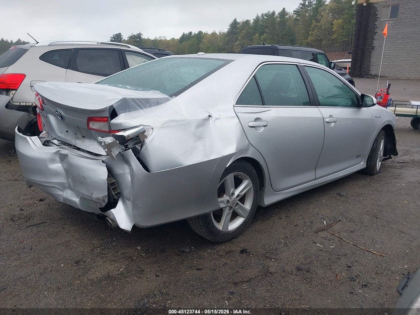 AtlanticExpress - Toyota Camry Hybrid