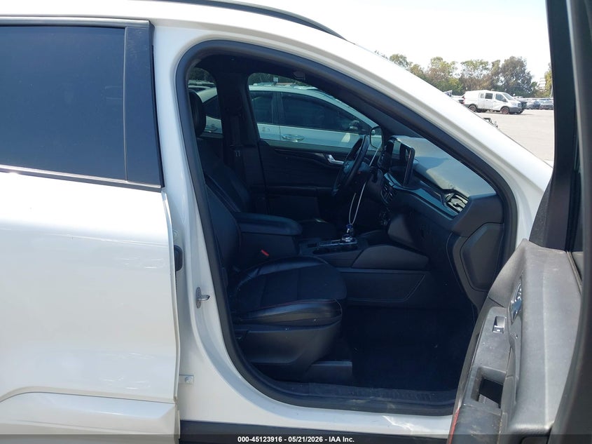 2023 FORD ESCAPE 1.5L I-3 DI, DOHC, V(VIN: 1FMCU0MN7PUA64042