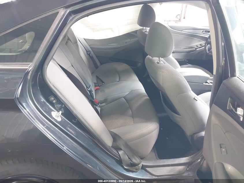 2011 HYUNDAI SONATA SEDAN 2.4L I-4 DI, DOHC, VVT, 190HP