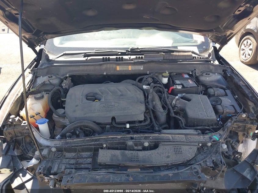 VIN 3FA6P0HD9JR203201 2018 FORD FUSION SE