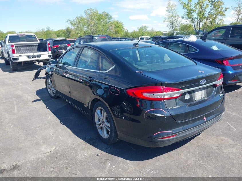 VIN 3FA6P0HD9JR203201 2018 FORD FUSION SE