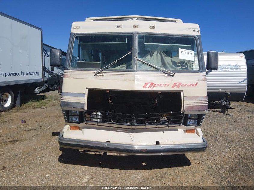 1989 CHEVROLET P30 auction photo 6