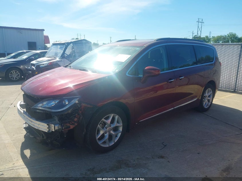 Vin: 2c4rc1bg8hr809858, lot: 45621790, chrysler pacifica touring-l 20172