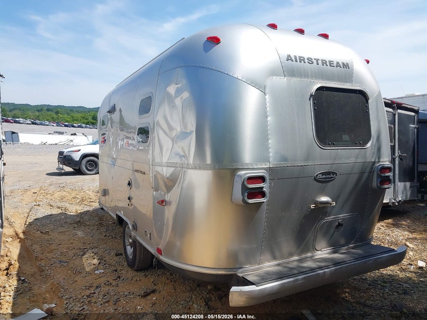 2007 AIRSTREAM SAFARI auction photo 3