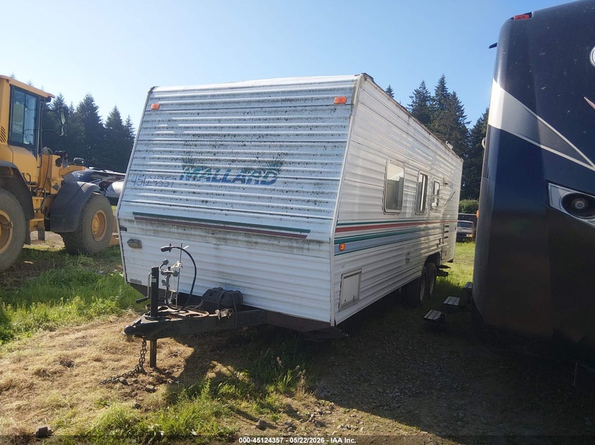 2001 FLEETWOOD MALLARD auction photo 2