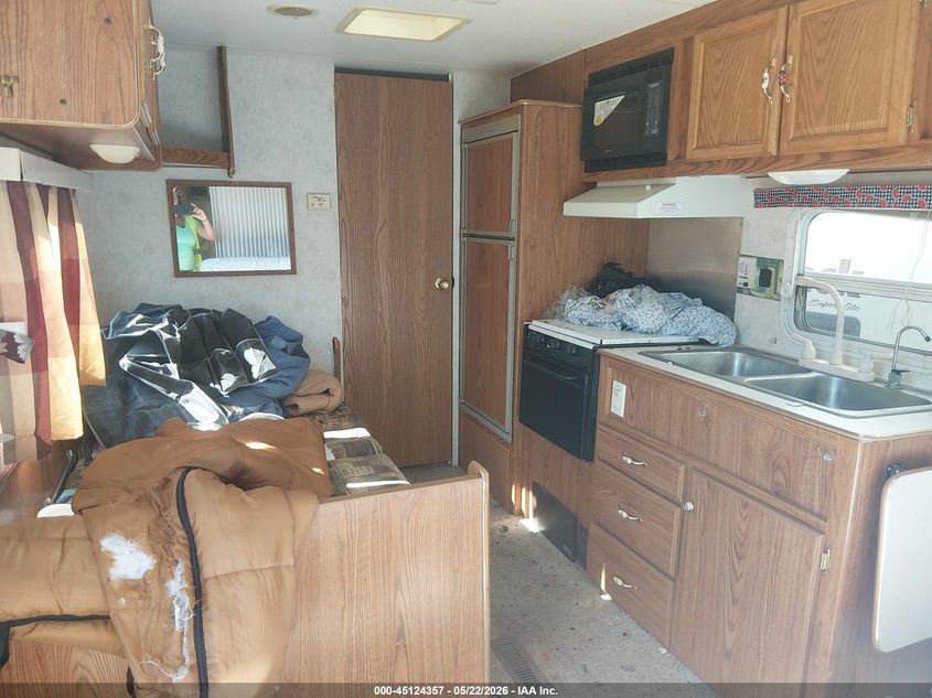 2001 FLEETWOOD MALLARD auction photo 5