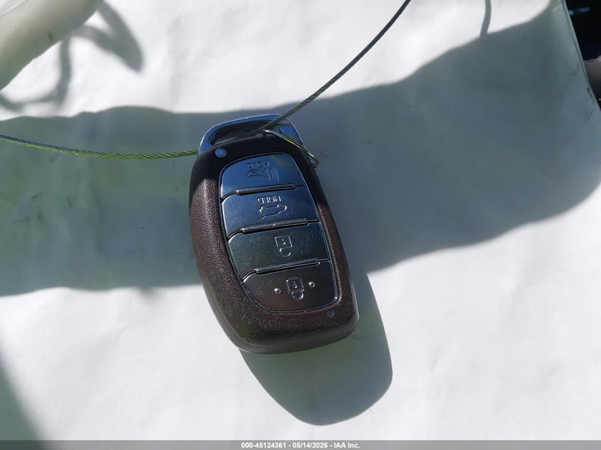 2022 Hyundai Ioniq Plug-In Hybrid Sel VIN: KMHC75LD4NU281641 Lot: 45124361